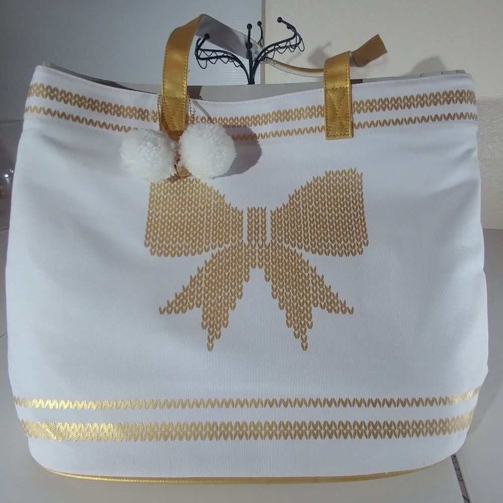 NWOT  Punchuate Holiday Tote Bag